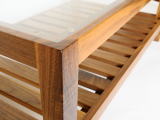 シンプルで機能的な、手作り家具Sofa Table